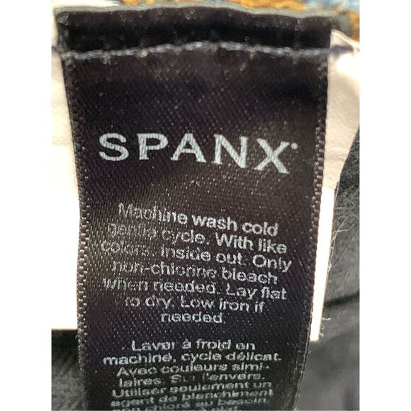 Spanx Women's 5-Pocket Skinny Denim Jeans Dark Wash Blue Size 28 - Picture 7 of 9